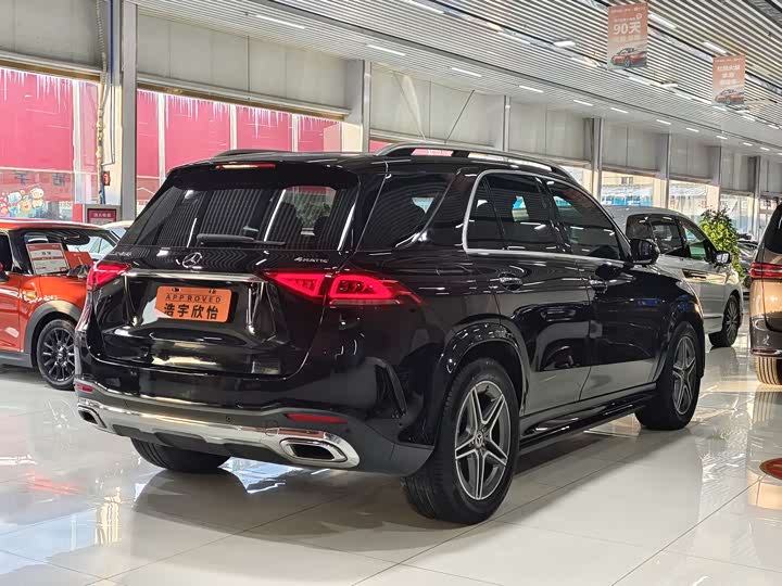Фото 6 - Mercedes-Benz GLE-Class