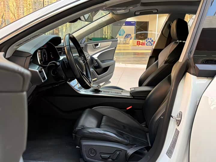 Фото 7 - Audi A7