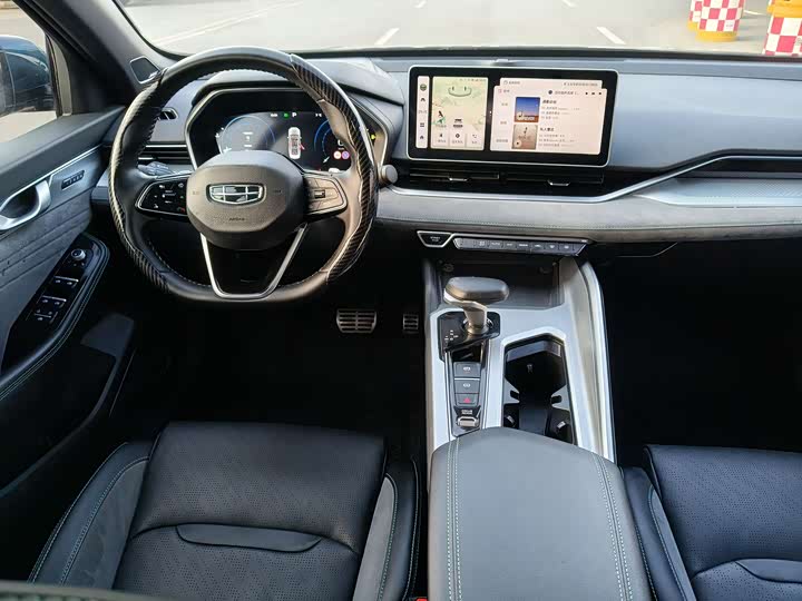 Фото 4 - Geely Preface