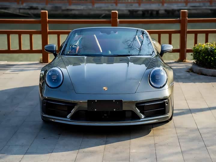 Фото 2 - Porsche 911