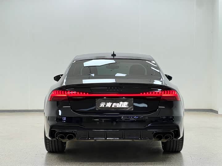 Фото 6 - Audi A7