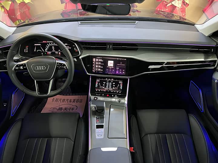 Фото 9 - Audi A6L