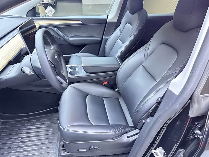 Фото 5 - Tesla Model Y