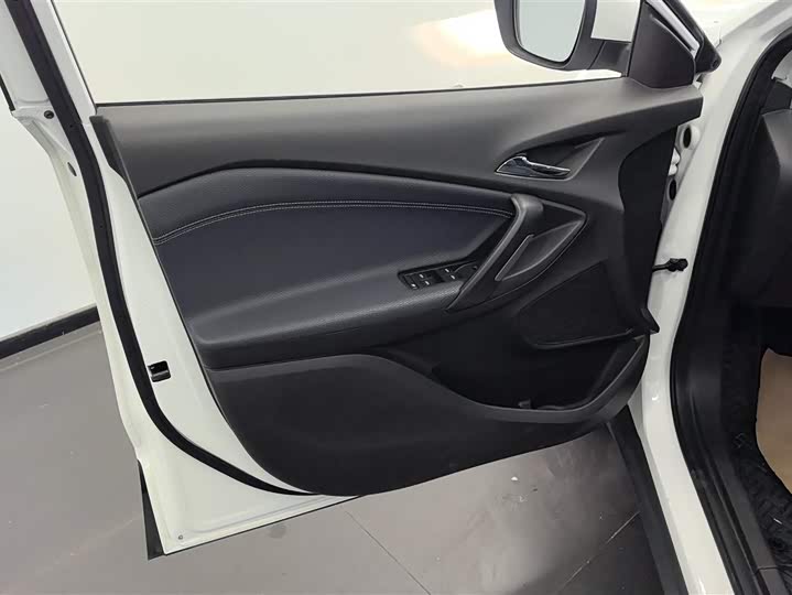 Фото 7 - Chevrolet Tracker