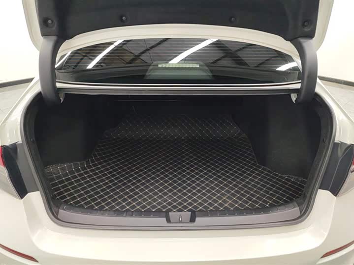 Фото 4 - Honda Civic