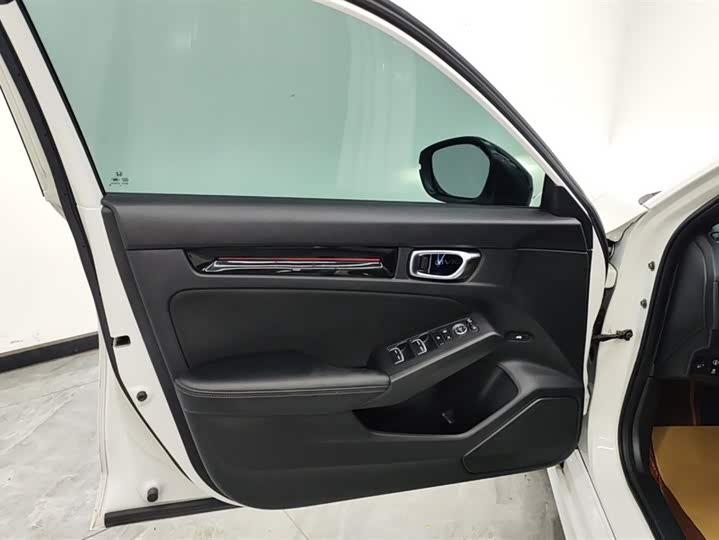 Фото 7 - Honda Civic