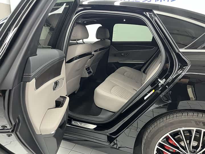 Фото 7 - BYD Han