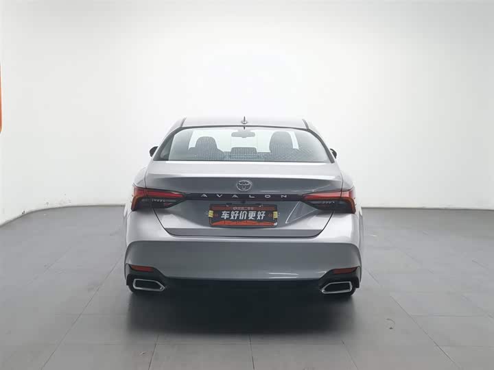 Фото 4 - Toyota Avalon