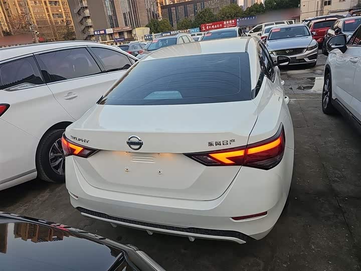 Фото 6 - Nissan Sylphy