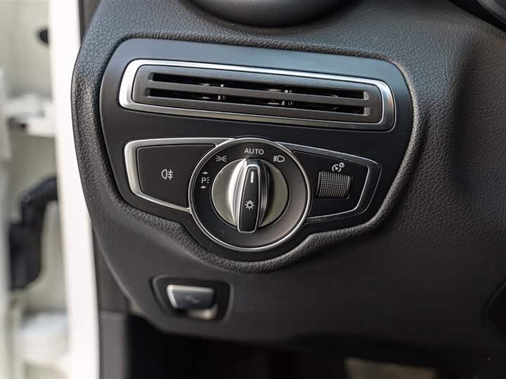 Фото 3 - Mercedes-Benz GLC-Class