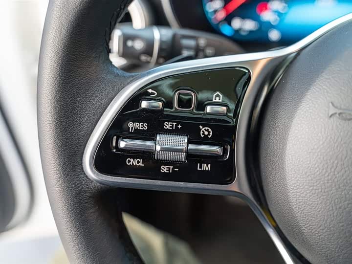 Фото 6 - Mercedes-Benz GLC-Class