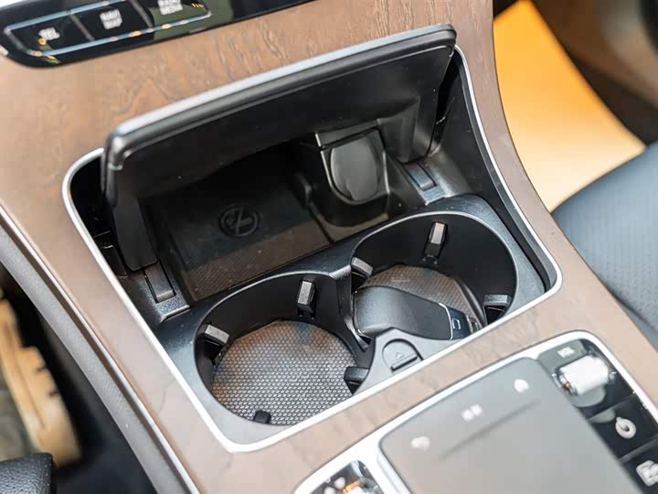 Фото 7 - Mercedes-Benz GLC-Class