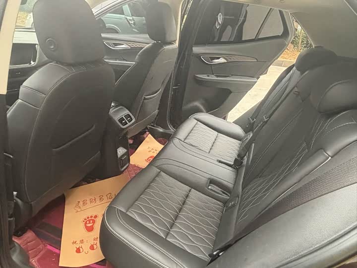 Фото 6 - Buick Envision Plus