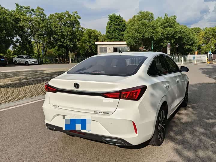 Фото 5 - Changan Eado Plus