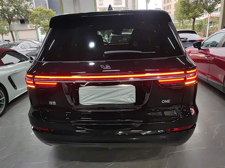 Фото 6 - LiXiang One