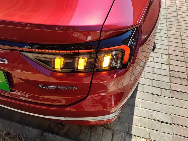 Фото 8 - Ford Mondeo