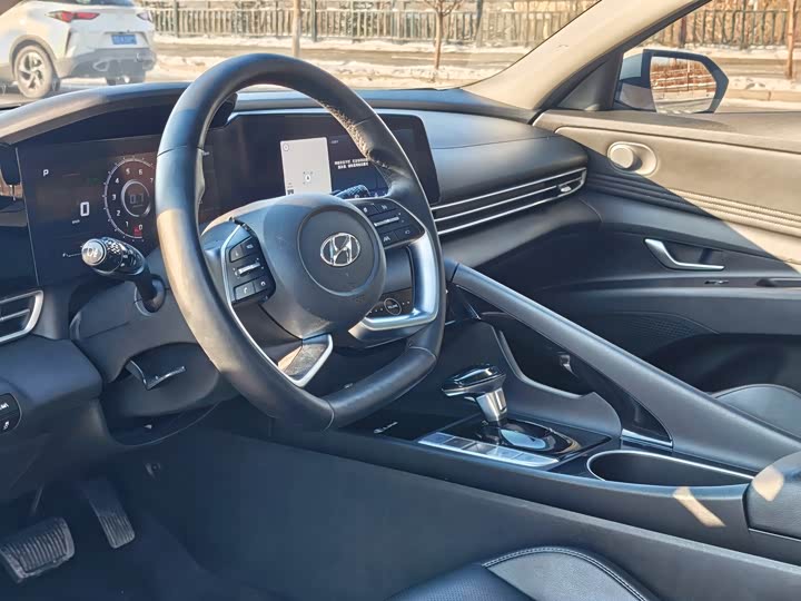 Фото 8 - Hyundai Elantra N line