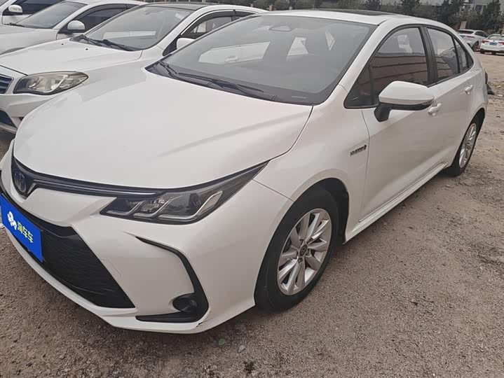 Фото 1 - Toyota Corolla