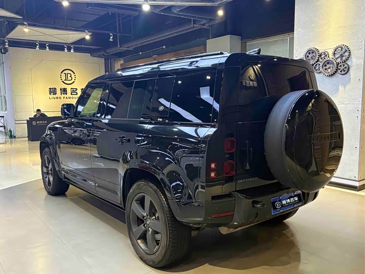 Фото 4 - Land Rover Defender