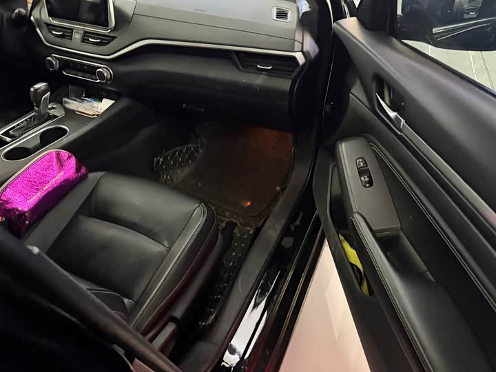 Фото 8 - Nissan Teana