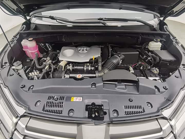 Фото 6 - Toyota Highlander