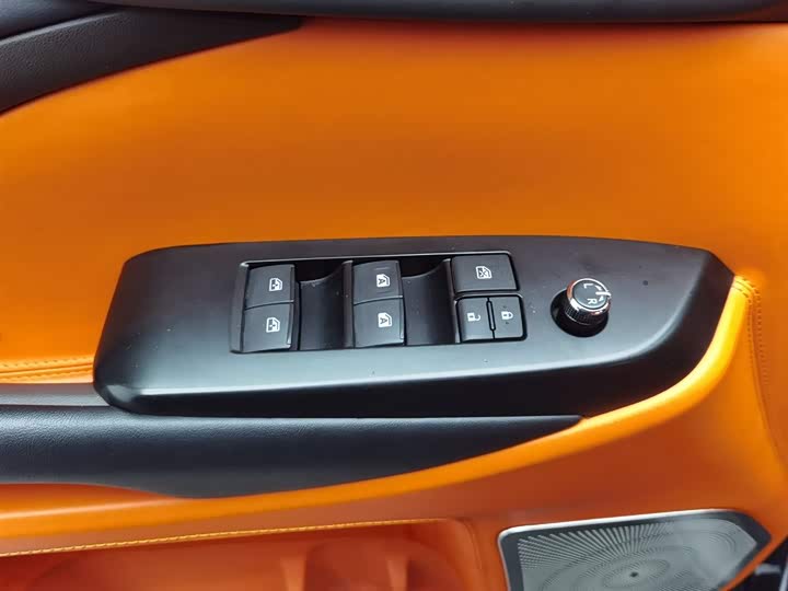 Фото 9 - Toyota Highlander