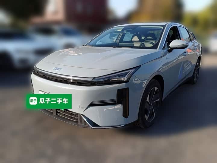 Фото 3 - Geely Galaxy L6