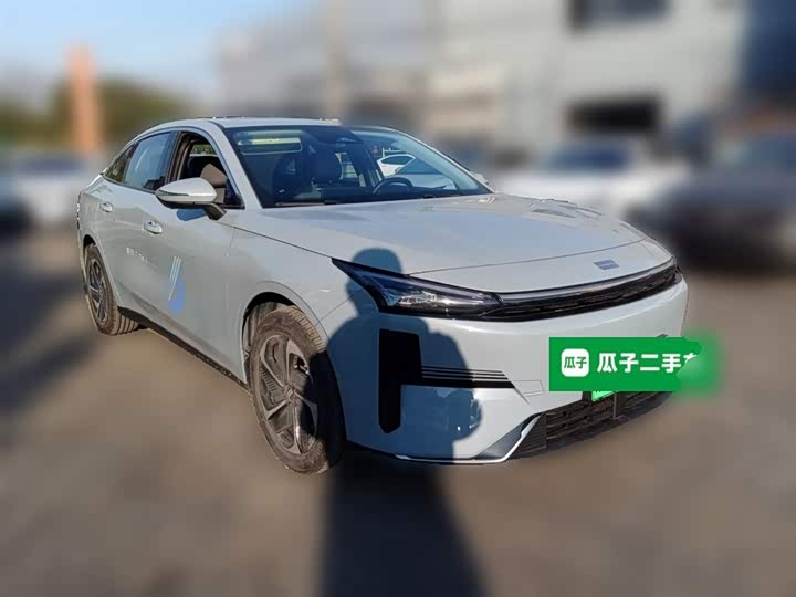 Фото 7 - Geely Galaxy L6