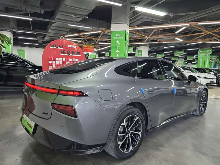 Фото 4 - XPeng P7