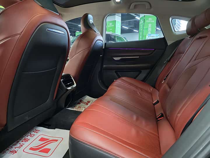 Фото 6 - XPeng P7