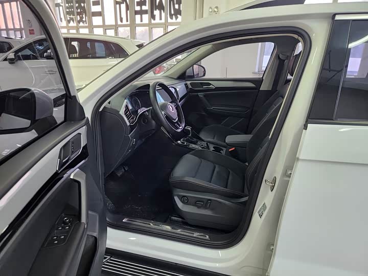 Фото 7 - Volkswagen Tayron