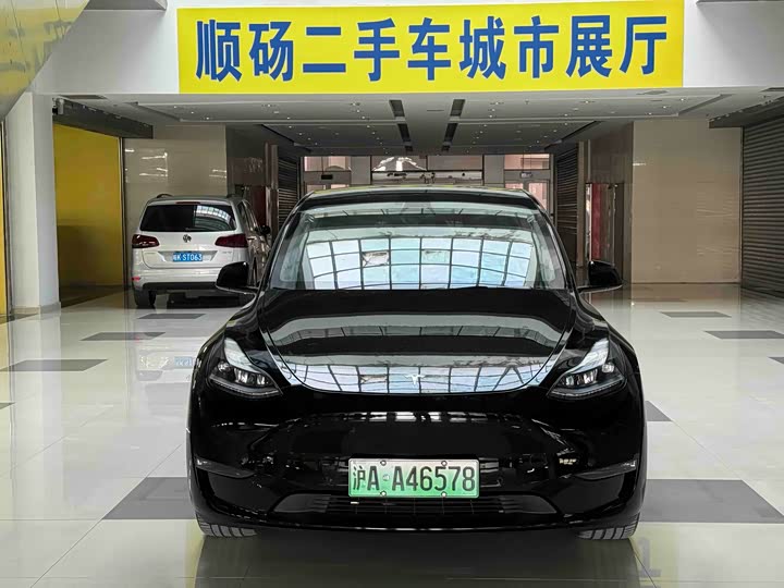 Фото 2 - Tesla Model Y