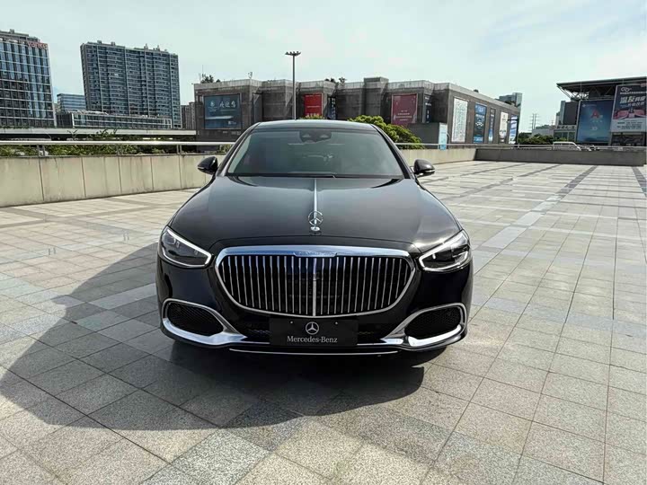 Фото 2 - Mercedes-Benz Maybach S-Class