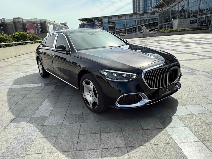 Фото 3 - Mercedes-Benz Maybach S-Class