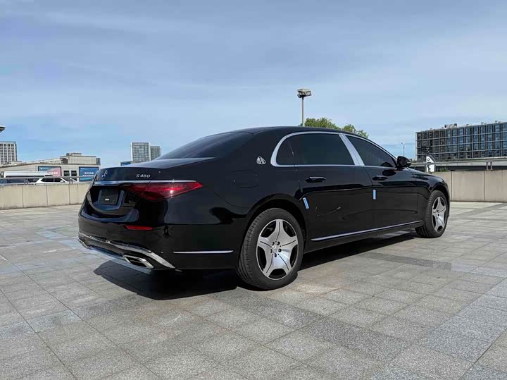 Фото 9 - Mercedes-Benz Maybach S-Class