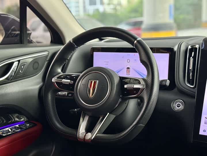 Фото 7 - Hongqi HS3