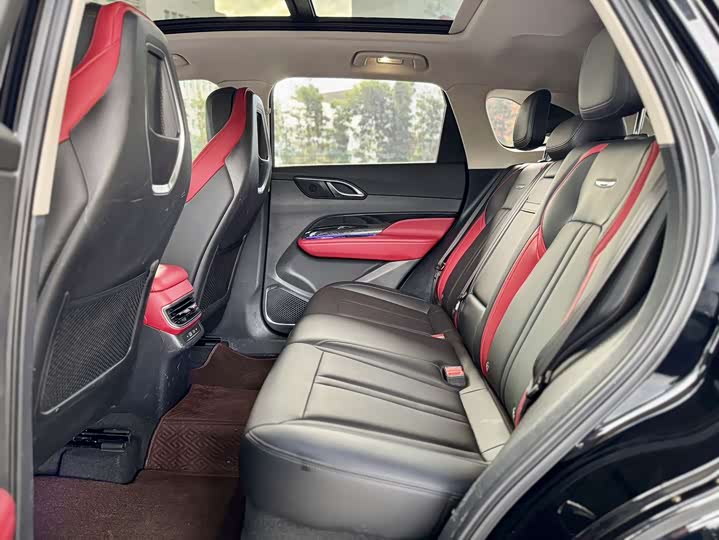 Фото 9 - Hongqi HS3