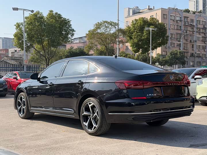 Фото 4 - Volkswagen Passat