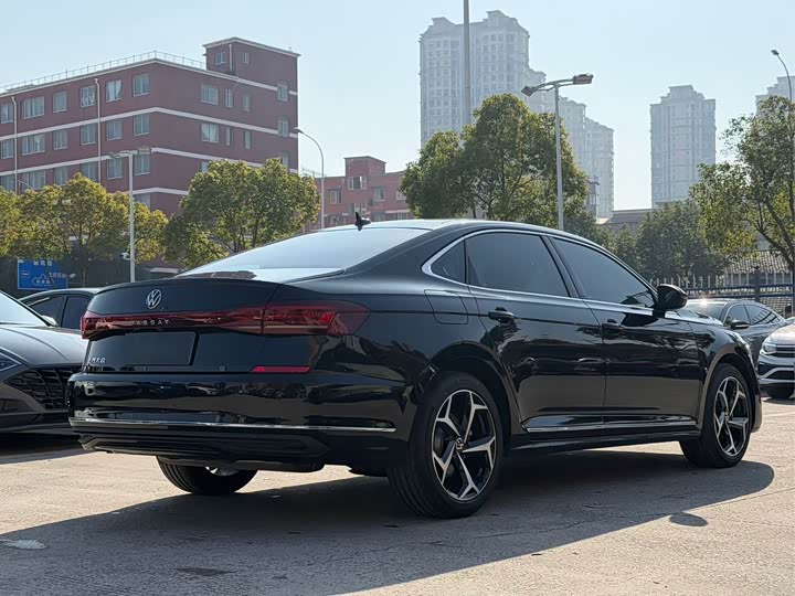 Фото 6 - Volkswagen Passat