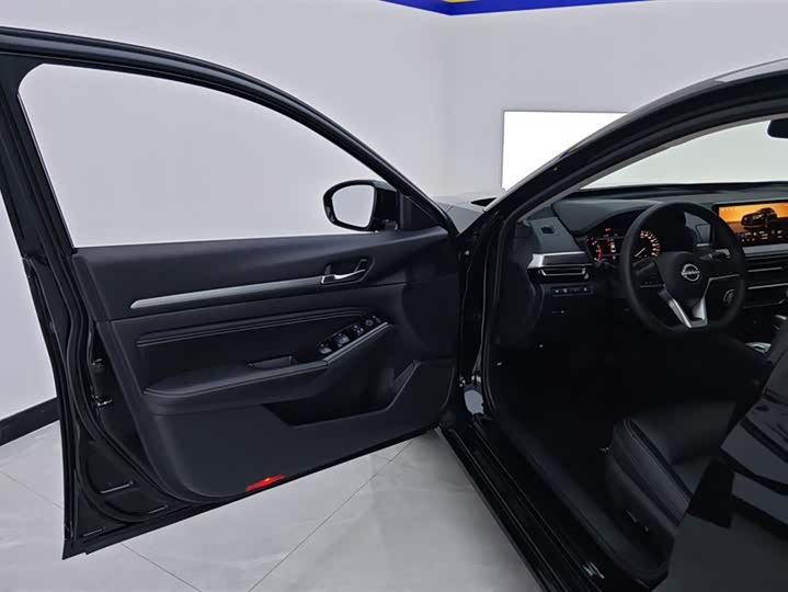 Фото 7 - Nissan Teana