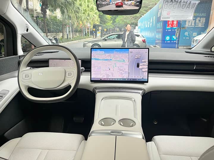 Фото 6 - XPeng X9