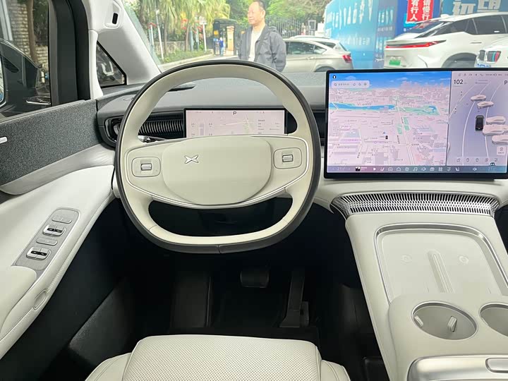 Фото 7 - XPeng X9