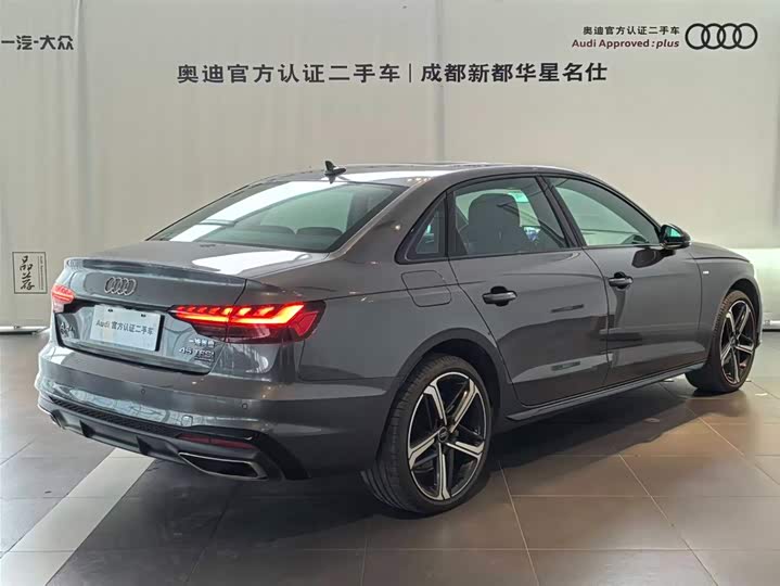 Фото 3 - Audi A4L