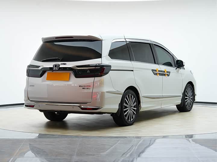 Фото 5 - Honda Elysion