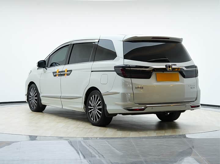 Фото 8 - Honda Elysion