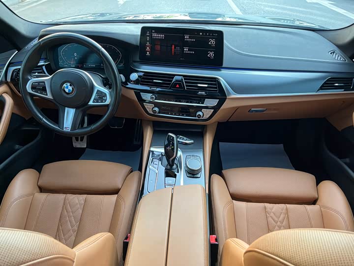 Фото 3 - BMW 5 Series