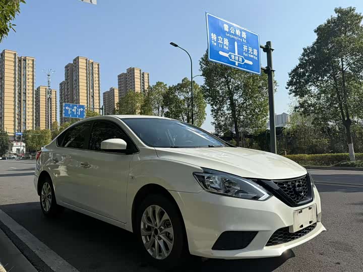 Фото 3 - Nissan Sylphy