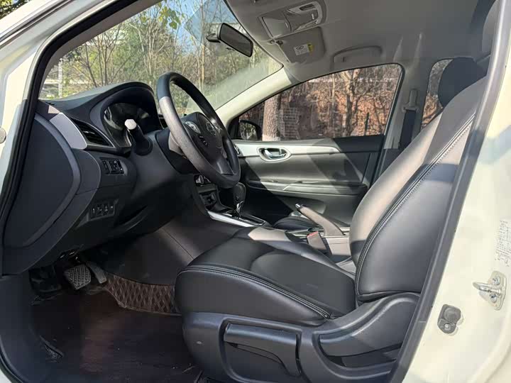 Фото 6 - Nissan Sylphy