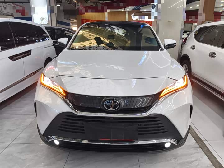 Фото 3 - Toyota Harrier