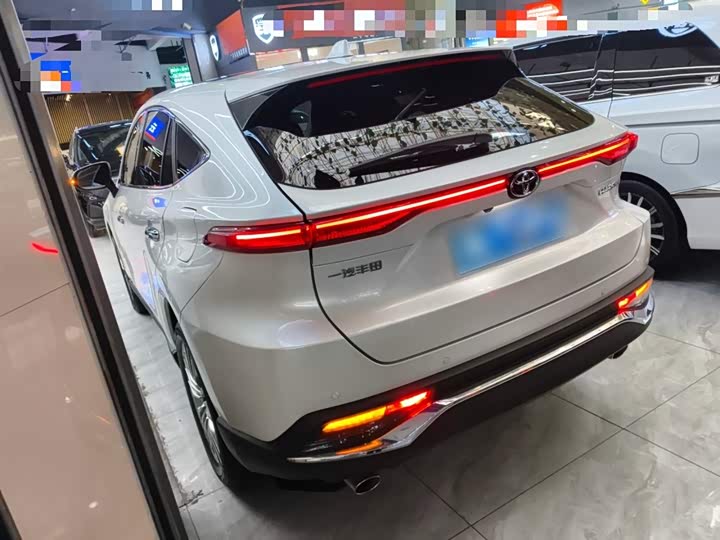 Фото 5 - Toyota Harrier